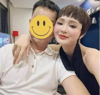 คืนรักของ Hien Ho กับยักษ์ที่ร่ำรวย