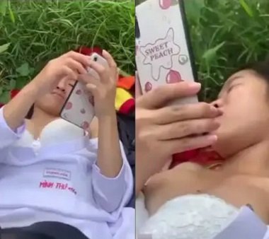 นักเรียนลักลอบหญิงสองคนรักกัน