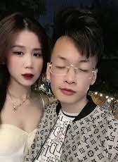 Hoang Cuu Bao และ Secret Hot กับแฟนของเขา
