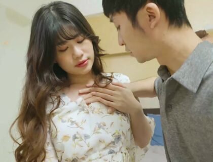 เรื่องรัก ๆ ใคร่ ๆ ที่เป็นความลับกับแม่เลี้ยงที่มีเสน่ห์ Li Yunxi