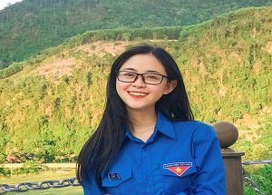 นักเรียนหญิงอาสาที่จะให้ความมั่นใจในช่วงกลางฤดูสอบ